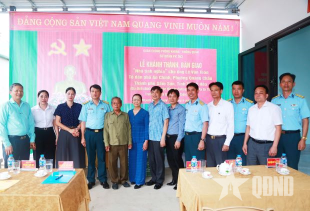 Những ngôi nhà ấm tình nghĩa bộ đội Sư đoàn 363